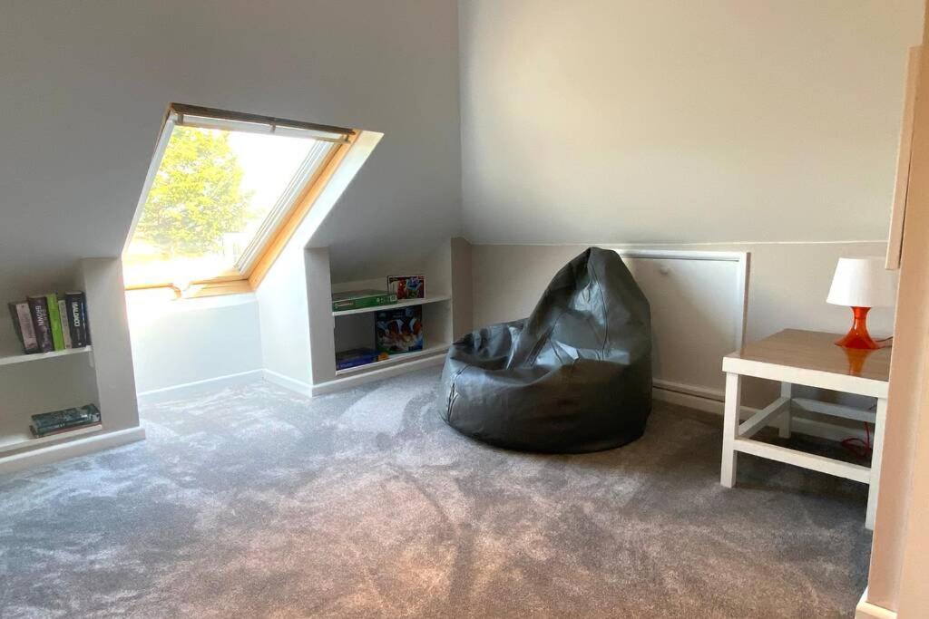 Spacious 2 Bed Apt Sleeps 4 Near Bournemouth Beach Extérieur photo