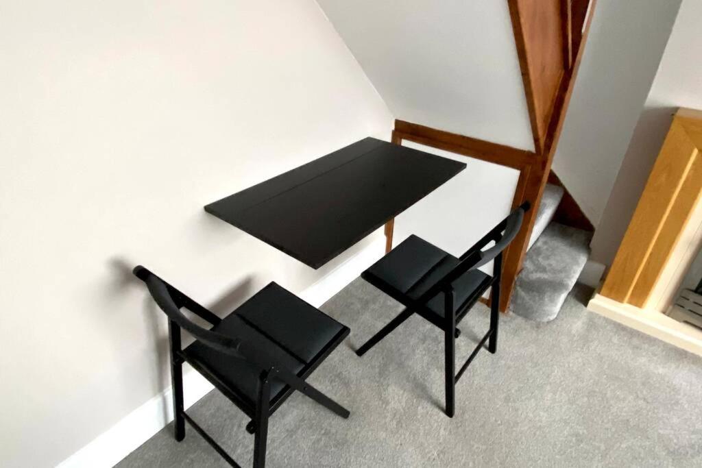 Spacious 2 Bed Apt Sleeps 4 Near Bournemouth Beach Extérieur photo
